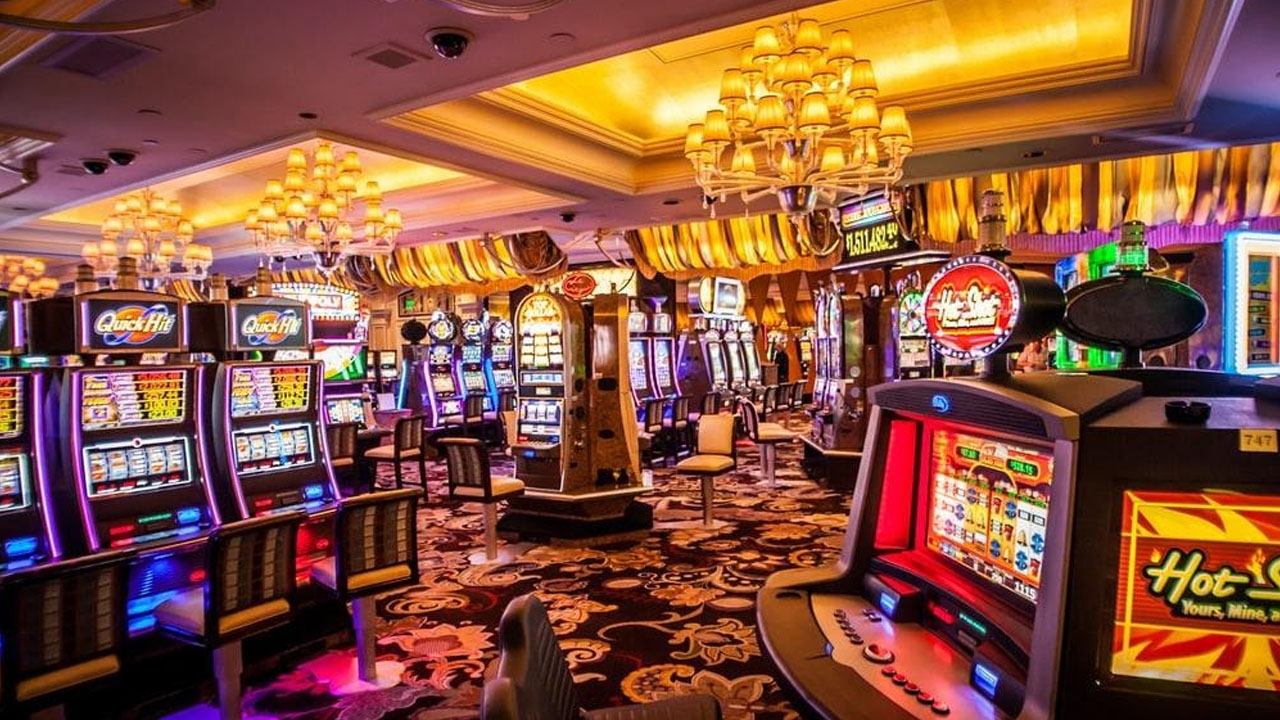 Unleash Your Luck: Experience Baccarat, Blackjack, and More at Fuyou Entertainment City post thumbnail image