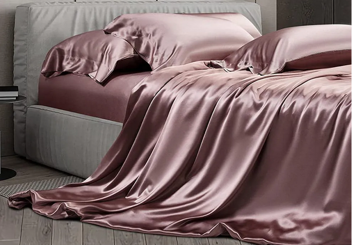 Elevate Your King-Sized Bed: Silk Sheets Fit for Royalty post thumbnail image